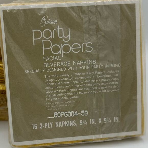 Vintage Paper Cocktail Napkins Green NOS For 2 (TWO) Packs - Picture 2 of 4
